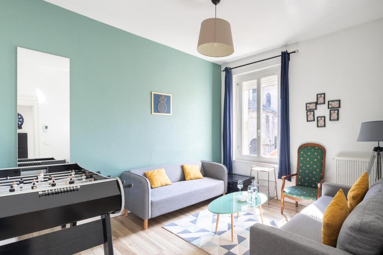 Superbe Appartement Dans Le Centre Historique Poitiers Bagian luar foto